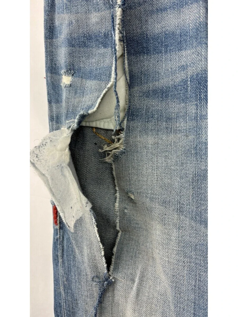 True Religion Men's US Size 32 Ricky Distressed Denim Blue Jeans